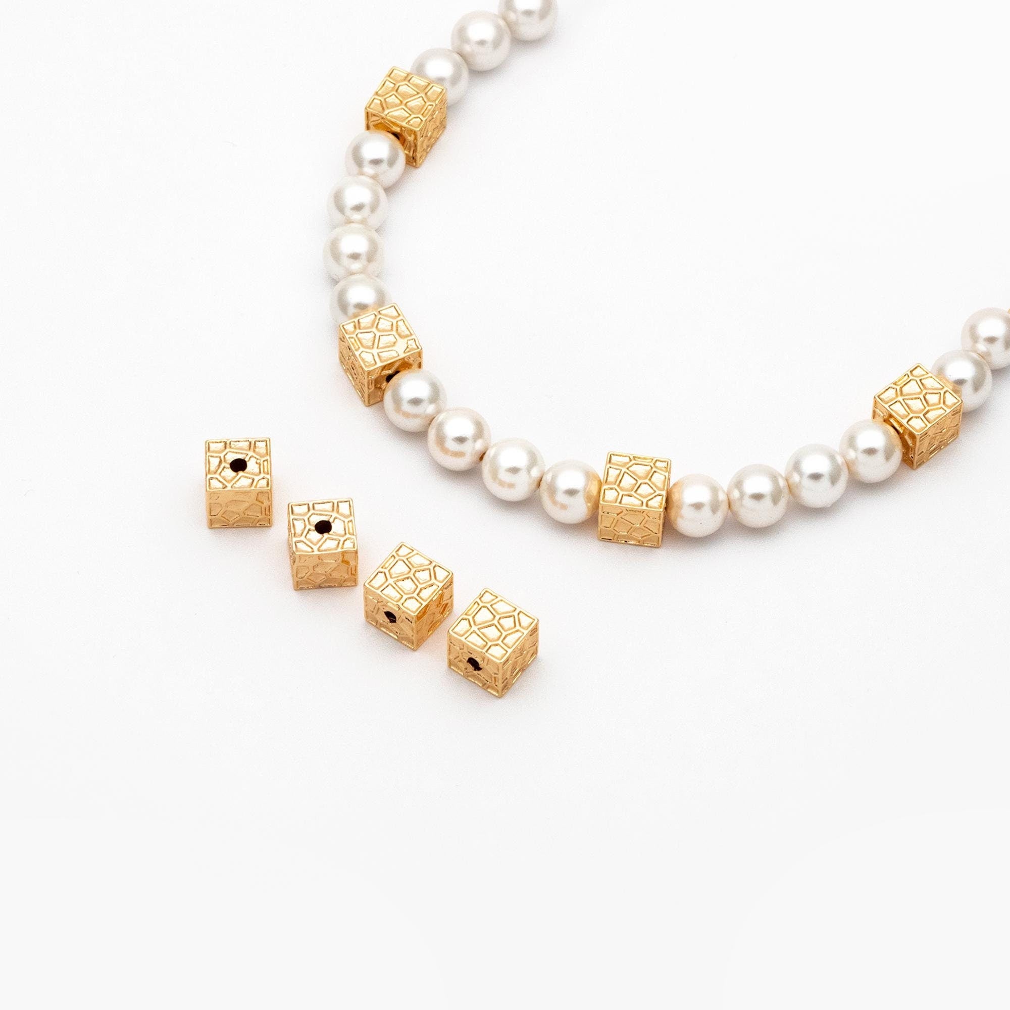 10pcs Gold Cube Spacers 8mm, 18K Gold plated Brass Square Beads, Jewelry Making, Diy Material, Jewelry Supplies (GB-2825)